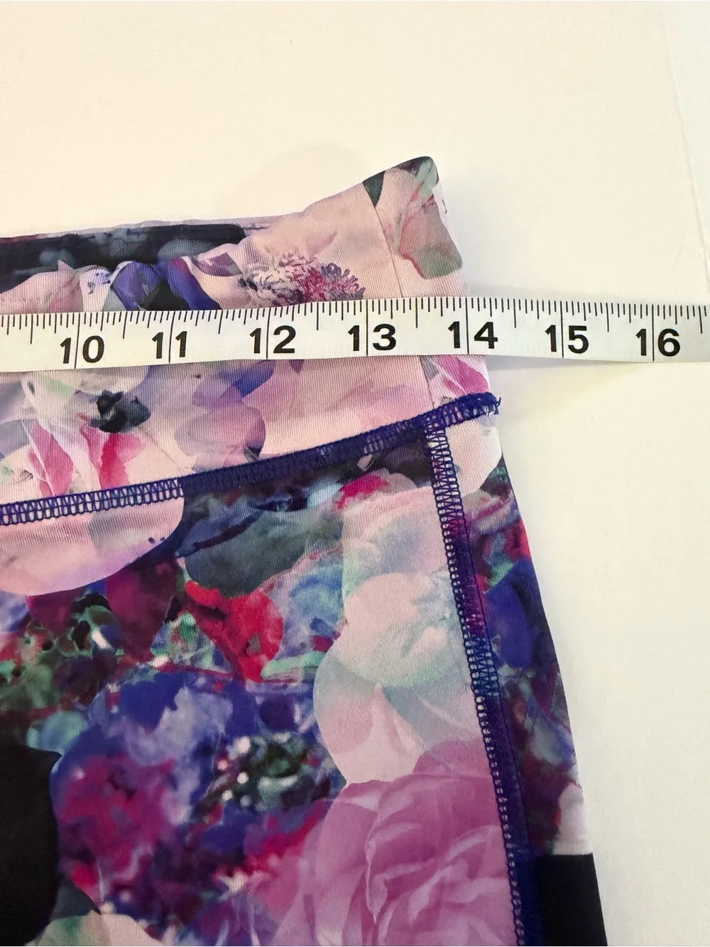 Old Navy Go Dry purple floral ankle length leggings,